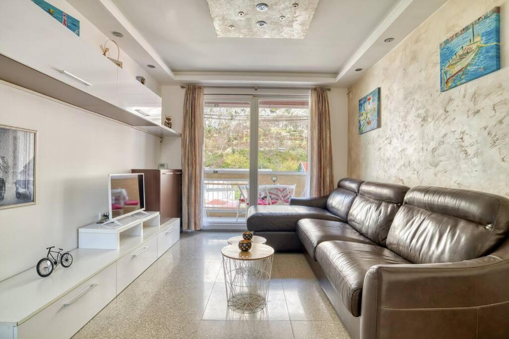 Cozy Nest Apartment- Central And Seaboard With Elevator Kotor Exterior photo