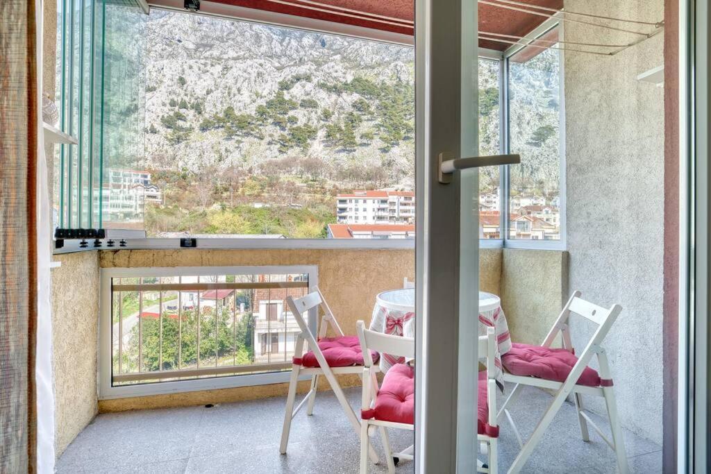 Cozy Nest Apartment- Central And Seaboard With Elevator Kotor Exterior photo