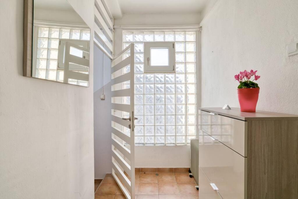 Cozy Nest Apartment- Central And Seaboard With Elevator Kotor Exterior photo